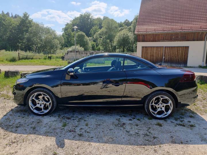 Volvo C70 Coupé Cabrio in Schwarz foliert