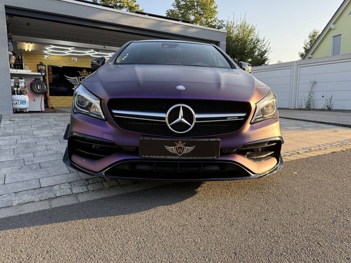Mercedes CLA mit Purple-Gold Color-Flip Folierung